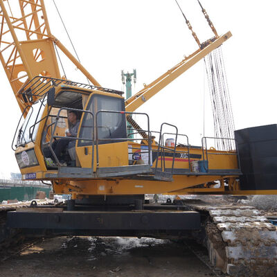 Buy XCMG 300t Used Crawler Crane XGC300 Hydraulic System Safety Protection online manufacture