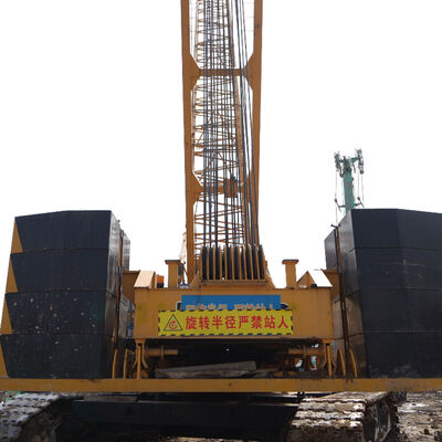 Buy XGC180 Used Crawler Cranes 180T Crawler Mounted Mobile Crane 80Km/H online manufacture