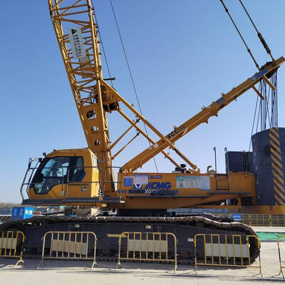 Buy 298kW Engine Power Xcmg Crawler Cranes 200 Ton 96m Boom Length online manufacture
