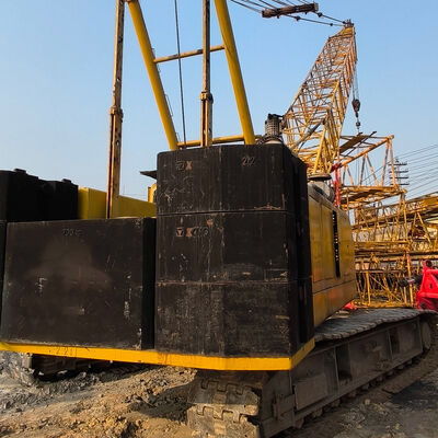 kupować Używany żuraw gąsienicowy 650T z wysięgnikiem hydraulicznym o długości 24m～84m online manufacture