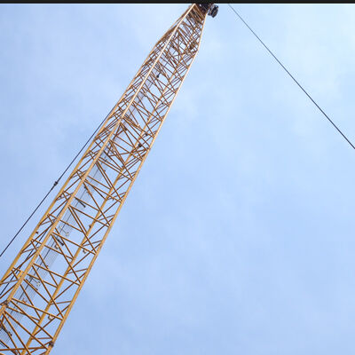 Beli Crane Crawler yang digunakan dengan 2360/520 Tm Max Lifting Moment 4m Min Radius Kerja dan 300 Ton Max Lifting Capacity online manufacture