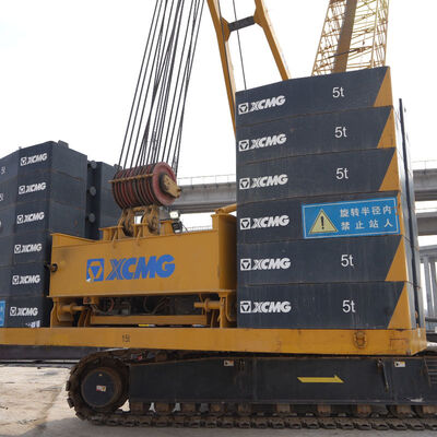 Mua Máy cẩu di động với tốc độ tối đa 80 Km / h, 60 mét Telescopic Boom và 180 tấn Nâng Capacity online manufacture